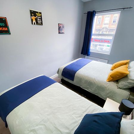 Modern 1 Bedroom Flat In Wood Green Londen Buitenkant foto