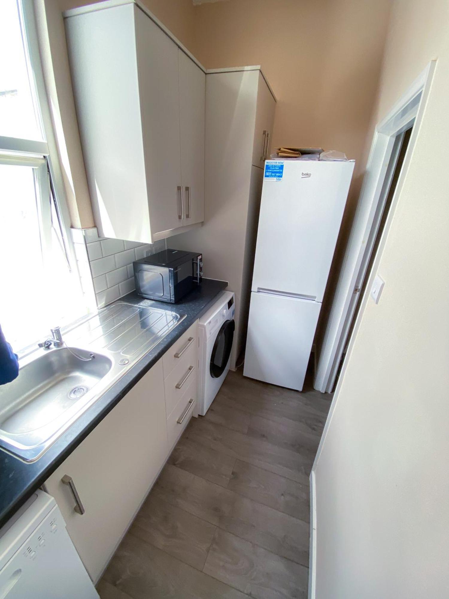 Modern 1 Bedroom Flat In Wood Green Londen Buitenkant foto
