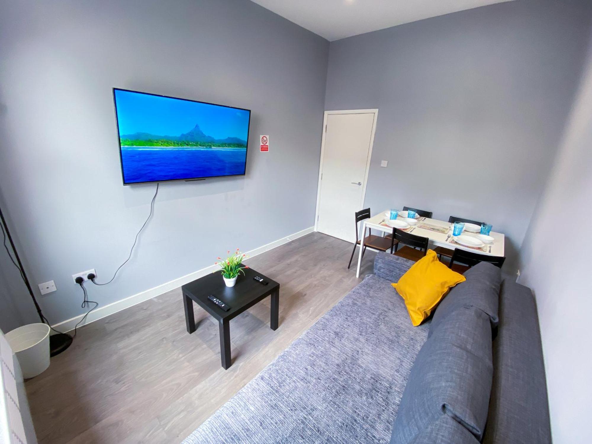Modern 1 Bedroom Flat In Wood Green Londen Buitenkant foto