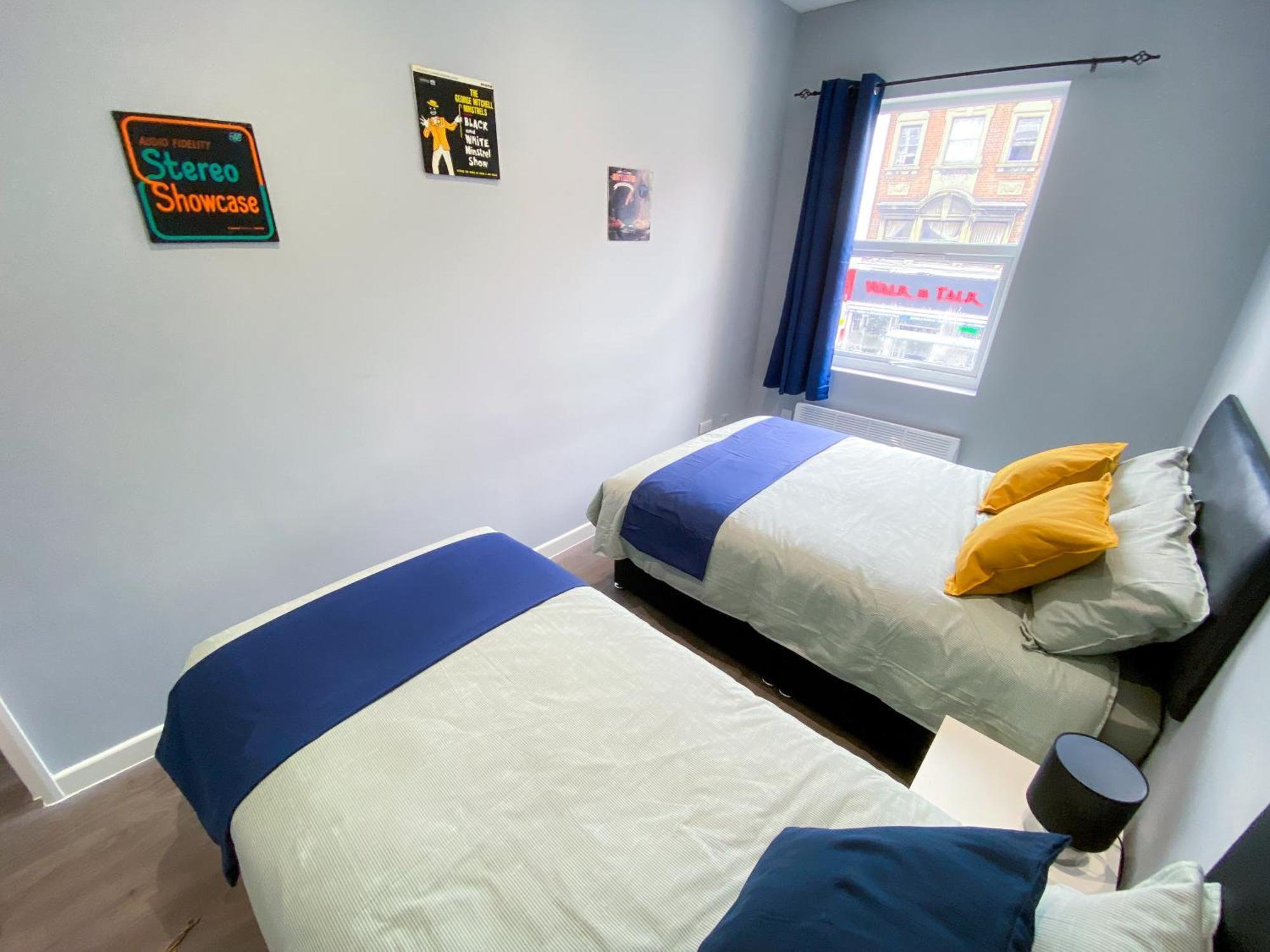 Modern 1 Bedroom Flat In Wood Green Londen Buitenkant foto
